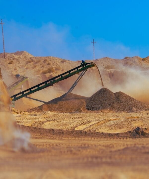 597391973 122105832441157591 5252856875797390009 n 600x720